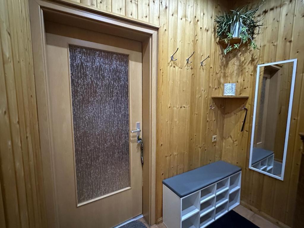 Christels Ferienwohnung 2 In Thale Mit Ueberdachter Terrasse, Kueche Mit Tv & Geschirrspueler Bagian luar foto