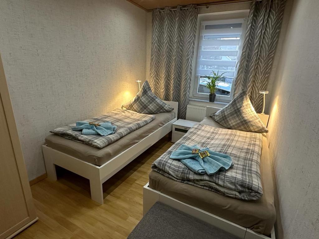 Christels Ferienwohnung 2 In Thale Mit Ueberdachter Terrasse, Kueche Mit Tv & Geschirrspueler Bagian luar foto