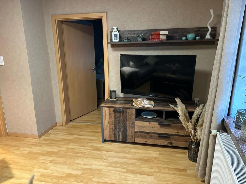 Christels Ferienwohnung 2 In Thale Mit Ueberdachter Terrasse, Kueche Mit Tv & Geschirrspueler Bagian luar foto