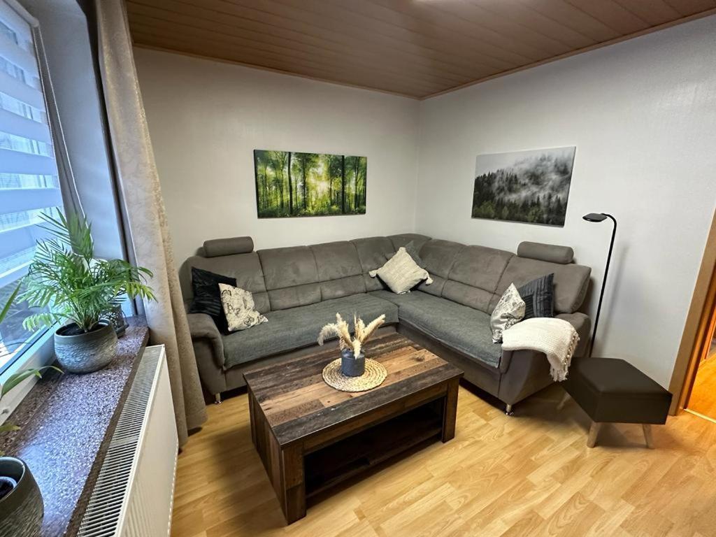 Christels Ferienwohnung 2 In Thale Mit Ueberdachter Terrasse, Kueche Mit Tv & Geschirrspueler Bagian luar foto