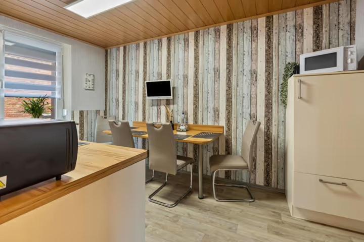 Christels Ferienwohnung 2 In Thale Mit Ueberdachter Terrasse, Kueche Mit Tv & Geschirrspueler Bagian luar foto